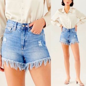 Good American Bombshell Shorts with Chewed NWT
Pockets BLUE686